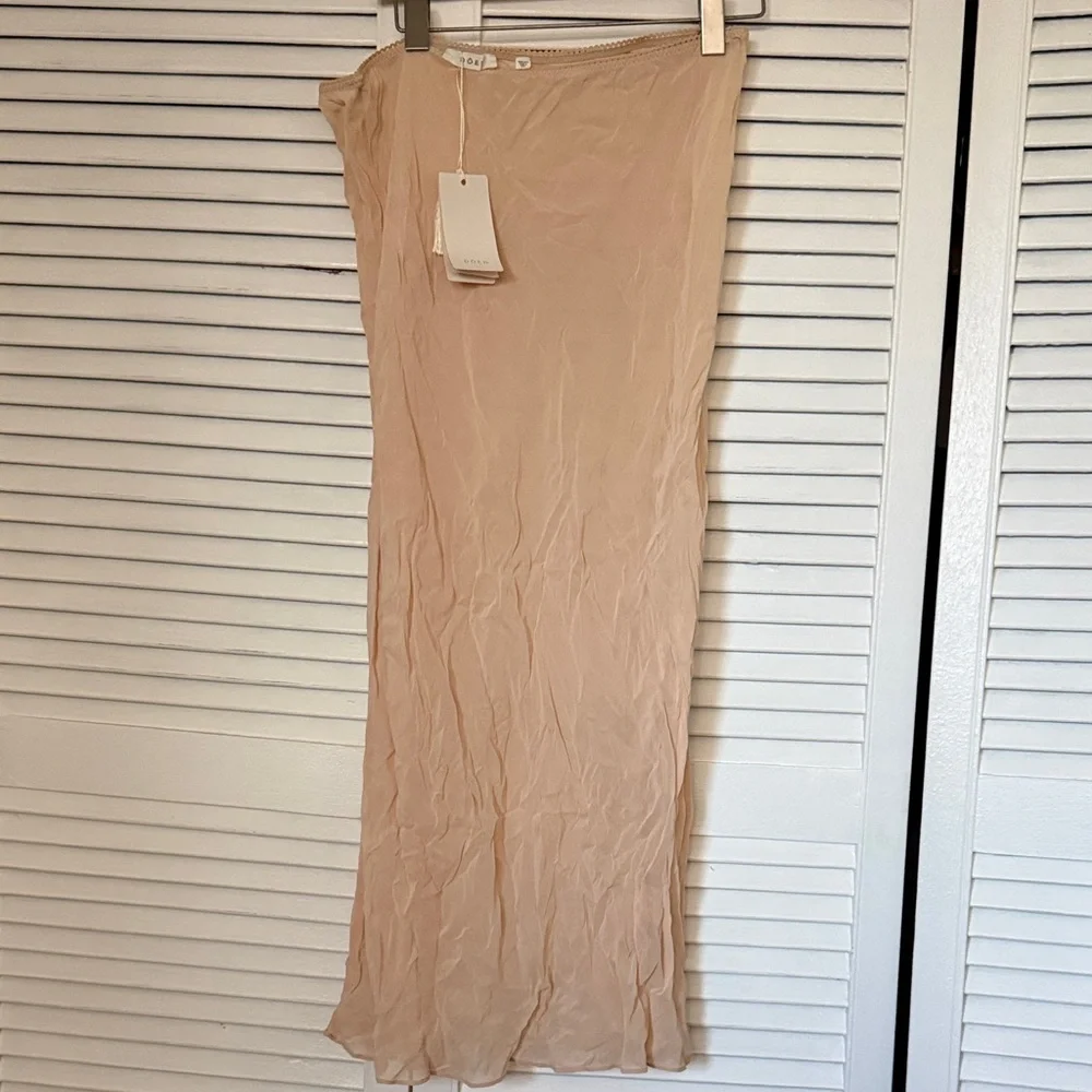 DOEN 〰️  Long Slip Skirt in Conch - Picture 2 of 6